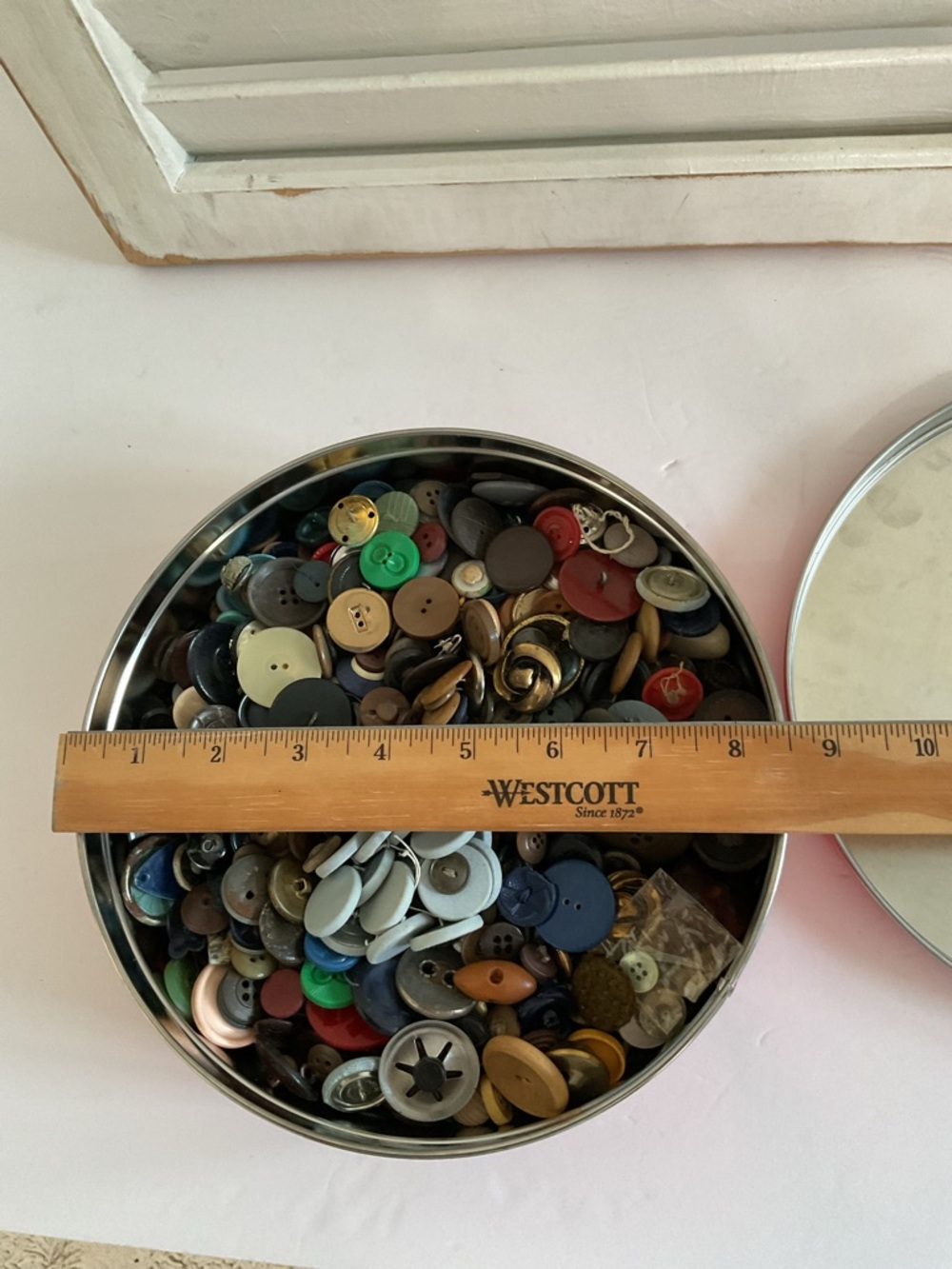 Mixed Sewing Buttons in Tin - Multicolor Craft Supply 3 Pounds - Picture 7 of 7